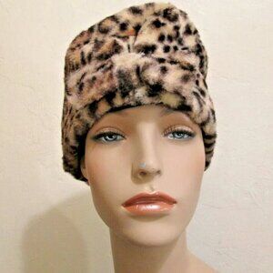 Chic Faux Leopard Hat With Bow